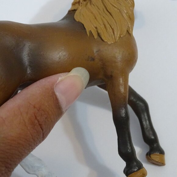 Schleich Brown Peruvian Paso Mare Horse Figure Collectible Toy 2022 4 inch tall - Picture 8 of 8